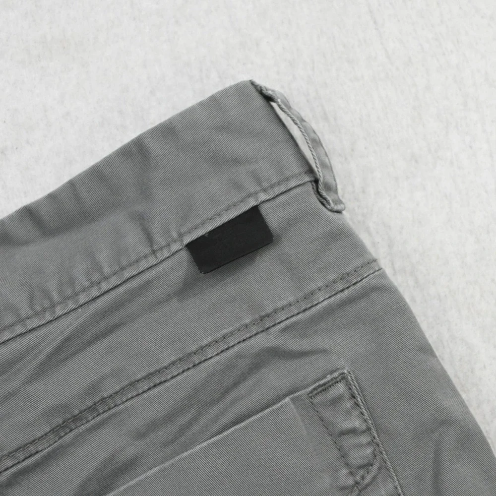 The North Face Shorts Mens 38 Regular Gray‎ Chino Flat Front Zipper Pocket